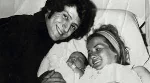 Mariana y luis miguel se conocieron en 1987, cuando él se encontraba en uno de los mejores momentos de su carrera gracias al éxito de su disco ?soy como quiero pero ahí no paró todo este enamoramiento por parte de luis miguel, quien estaba tan entusiasmado con mariana, que compró. Luis Miguel Los Secretos Mejor Guardados De Una Vida Llena De Amores Abandonos Misterios Y Excesos El Comercio