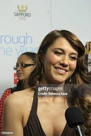 Rebecca Winstead's Instagram, Twitter & Facebook