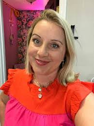 Shannon Walden's Instagram, Twitter & Facebook