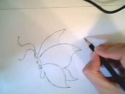 Pentru a obține efecte de lumină sau de vibrare a lucrării, a realizat conturile albe zgâriind cu acul hârtia. 2 Deseneaza Cu Connie Draw With Connie Fluturi Butterfly Youtube