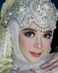 Bestseller gaun pengantin wanita murah mewah modern model wedding dress . 25 Mua Rias Pengantin Terbaik Di Bekasi Untuk Pernikahanmu