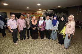 Flo mau lanjutin masak lagi nih mas makasih ya dah diobatin katanya. Kementerian Pembangunan Wanita Keluarga Dan Masyarakat