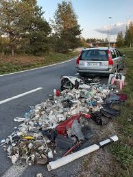 Ilkka Erkkilä on X: "Plenty of #rubbish. Paljon #roskaa22082019 https://t.co/LxP7vve7pG" / X