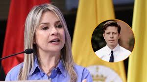 Vicky Dávila se quedó sin uno de sus asesores económicos: Daniel Raisbeck  decidió dar un paso al costado por esta razón