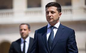 Президент украины владимир зеленский ростом 170 см, как и глава новой дальше ещё интереснее: Rejting Zelenskogo Vernulsya K Rostu Emu Doveryayut Svyshe 60 Ukraincev Opros Interfax Poslednie Novosti Azerbajdzhana Gruzii I Armenii