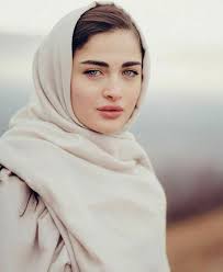 Pin By Aamin Khan On Baby Holiday Pictures In 2020 Beautiful Women Baby Holiday Pictures Human