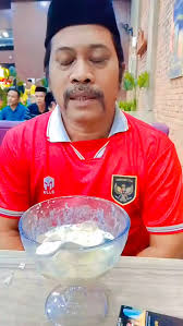 Assalamualaikum Wrwb,, Kami, para porter #excellent Bandara Sultan  Hasanuddin Makassar, mengucapkan terima kasih yang sebesar-besarnya kepada  perusahaan tercinta yang telah memfasilitasi acara buka ...