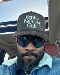 Omar Sharief (@shariefthinkhefunny) • Instagram photos and videos