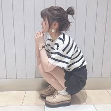 湿気 vs my hair 雨の日に負けない 簡単ヘアアレンジ4選 したいが見つかる 流行先取りメディア petrel ペトレル ファッションスタイル トレンドファッション ファッション