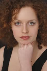 Quien sólo tiene en la cabeza elecciones no tiene en la cabeza. Talia Or Soprano Short Biography