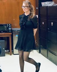 Fake heiress anna sorokin, who served more than three years in prison after defrauding new york banks and hotels, is back behind bars. Russian Grifter And Fake German Heiress Anna Delvey Who Tricked New York S Elite Found Guilty In 2019 Fraud Trial Huffpost Zara Dresses Dresses Outfits