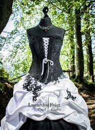 Maybe you would like to learn more about one of these? 29 Extravagante Brautkleider Von Lucardis Feist Ideen Aussergewohnliche Brautkleider Brautmode Kleider
