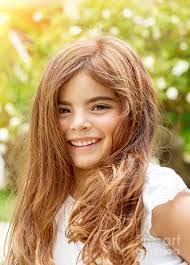 Anna Little's Instagram, Twitter & Facebook