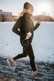 Cold Weather Workout Clothing To Wear This Winter Bows Sequins Running Clothes Walking Outfits Athletic Outfits