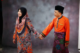Tip untuk suami isteri yang tinggal berjauhan~ustazah dato' siti nor bahyah. 10 Tip Rumah Tangga Bahagia Cara Datuk Ustazah Siti Nor Bahyah Pasangan Muda Wajib Baca Nona
