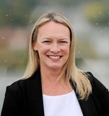 2627 Summerwood Ct SW, Cedar Rapids, IA 52404