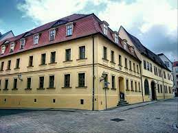 Greetings from the handel festival japan in japan, we can't have a concert because of the coronavirus. Handel Trotz T Corona Die Stiftung Handel Haus Zieht Jahresbilanz 10 000 Besucher Im Handelhaus Und 21 600 Stream Nutzer Du Bist Halle