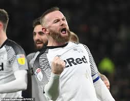 Derby greep vorig jaar net naast de promotie naar de premier league. Wayne Rooney Bejubelt Von Trainer Liam Rosenior Nach Umdrehen Derby County Vermogen Aktuelle Boulevard Nachrichten Und Fotogalerien Zu Stars Sternchen