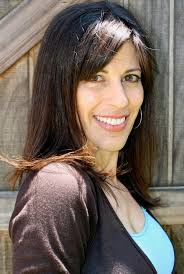 Suzanne Prescott's Instagram, Twitter & Facebook