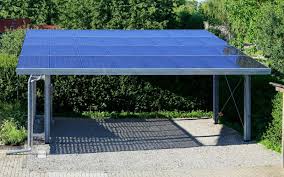 Sie werden verwendet, um tendenzen in einem einzigen photovoltaiksystem zu verfolgen, um fehler in oder schäden an solarzellen zu identifizieren. Solar Carport Energiequelle Und Sonnenschutz I Enbw