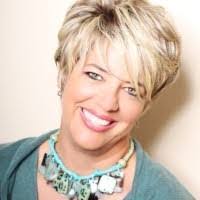 Lisa Linden's Instagram, Twitter & Facebook