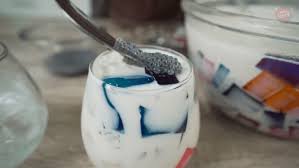 Buah leci dan susu kental manis yang wangi menambah enak es campur ini. Resep Minuman Yoghurt Jelly Resep Es Jeli Melon Kekinian Ide Jualan Minuman Yang Laris Di Bulan Puasa Ramadhan Youtube