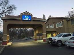 1920 e yosemite ave manteca ca 95336 usa: Vista Yosemite Inn Oakhurst Oakhurst Aktualisierte Preise Fur 2021