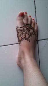 Foot tattoos can be anything from small patterns like animals, stars, flowers to something with a profound meaning. Simple Foot Design Henna Or Mehendi Henna Designs Feet Foot Henna Henna Tattoo Designs