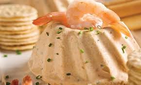 Une Mousse De Crevettes 2 Recettes Un Hors D Oeuvre Qui Disparaitra A La Vitesse De L Eclair Salmon Mousse Recipes Smoked Salmon Mousse Food