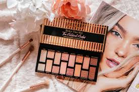 An everyday, natural daytime look & a sultry, sassy, smoky date night look! Too Faced Born This Way The Natural Nudes Palette Review Just Lucy S Life