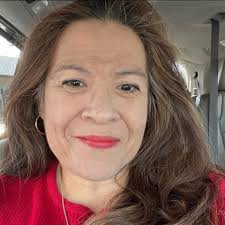 Non-traditional wedding dress choice sparks family debate