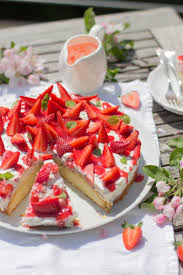 Check spelling or type a new query. Erdbeer Stracciatella Torte Trytrytry