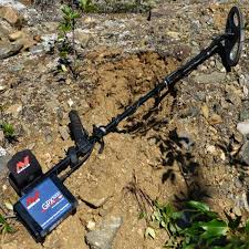 When it comes to new technology like the minelab 5000 metal detector, you will know by reading our pages on the pulse induction metal detector and vlf metal detector that we promote using the most modern. The Best Gold Metal Detectors Underground