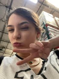 Beautiful Katherine and his lovely and gorgeous daughters..