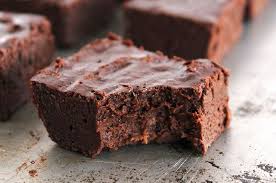 This Healthy Chocolate Banana Fudge Is The Perfect Dessert To Pack For Your Lunch Healthy Chocolate Banana Best Chocolate Brownie Recipe Fudge Recipes