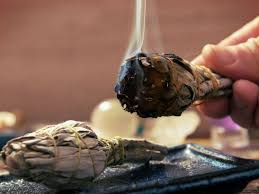 Ada cara praktis yang bisa dilakukan untuk menghilangkan dan menangkal pelet bagi penderita yaitu dengan membaca amalan dan mandi di laut. Hati Hati Sihir Pemisah Tamatkan Hubungan Orang Yang Bertunang Dan Berkahwin Pesona Pengantin