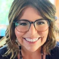 Stephanie Riedel's Instagram, Twitter & Facebook