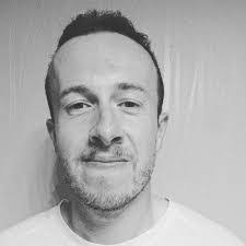 Tom Beesley's Instagram, Twitter & Facebook