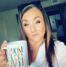 Sadie Shaw's Instagram, Twitter & Facebook