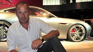 Il a parallèlement suivi des cours de claquettes, de danse classique et de chant. Heino Ferch Schwager Stirbt Mit 37 Stars