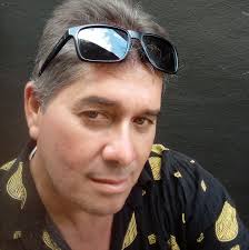 La “maldición” de ser médico en Cuba: héroes sin descanso ni reconocimiento  🩺💔🇨🇺 El médico Reynaldo Verona Bonce soltó una verdad que duele: ser  doctor en Cuba demanda una entrega total, a