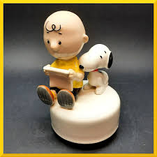 Snoopy anniversario matrimonio / anniversario matrimonio snoopy. Peanuts Charlie Brown E Snoopy Con Libro Su Carillon Realizzato In Porcellana Bomboniere E Articoli Da Regalo Anzola Dell Emilia Bologna