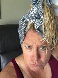 How to use microfiber hair towels with button and loop?