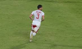 إيقاف لاعب البنك الأهلي بعد لقطة طارق حامد. Ø­ØªÙ‰ Ù„Ø§ Ù†Ù†Ø³Ù‰ Ø·Ø§Ø±Ù‚ Ø­Ø§Ù…Ø¯ Ù…Ù‚Ø§ØªÙ„ Ø¨Ø¯Ø±Ø¬Ø© Ù„Ø§Ø¹Ø¨ ÙƒØ±Ø© Ø£Ø²Ù…Ø§Øª ØªØµØ¯Ù‰ Ù„Ù‡Ø§ Ù„Ø§Ø¹Ø¨ Ø§Ù„Ø²Ù…Ø§Ù„Ùƒ ÙˆÙ„Ù… ÙŠÙ†ØªØ¸Ø± Ù…Ù‚Ø§Ø¨Ù„ ÙˆÙ‡Ø°Ù‡ Ø³ÙŠÙ†Ø§Ø±ÙŠÙˆÙ‡Ø§Øª Ø­Ù„ Ø§Ù„Ø£Ø²Ù…Ø© Ø³ÙˆØ¨Ø± ÙƒÙˆØ±Ø©