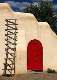 Epingle Par Thomas Pihl Kofoed Sur Knock Knock Anyone Home Portes Rouges Portes Anciennes Porte Fenetre