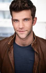 A Gentleman's Guide to Love and Murder