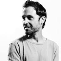 Lee Einhorn's Instagram, Twitter & Facebook