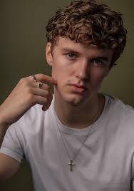 Oliver Quinn Male Model