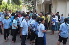 Setiap tahunnya, kenaikan ump/umr di indonesia selalu menjadi topik hangat yang diperbincangkan oleh para pekerja. Standar Gaji S2 Fresh Graduate Ops Sekolah Kita