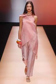 Abito da sposa in tulle con rifiniture in crine, abiti da sposa separati in due pezzi, abito da cerimonia nuziale. Pin Su Anna Fiore Fashion